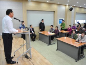 일동도서관에서 청계학당 수강생 대상 간담회 열어